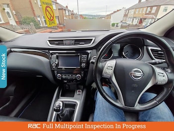 Used Nissan Qashqai 2017 for sale - 75944848: Photo