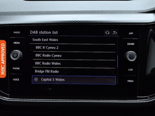 Used Volkswagen T-Cross 2020 for sale - 75655440: Photo 18