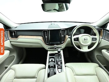 Used Volvo XC60 2017 for sale - 78341500: Photo