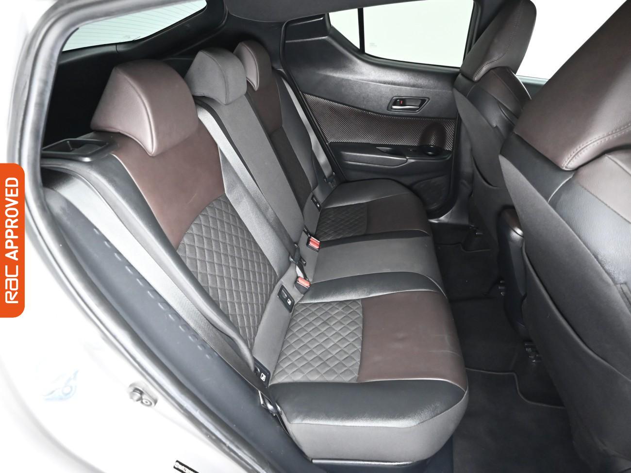 Used Toyota C-HR 2018 for sale - 76909620: Photo 13