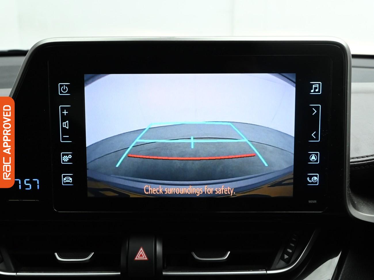 Used Toyota C-HR 2018 for sale - 76909620: Photo 16