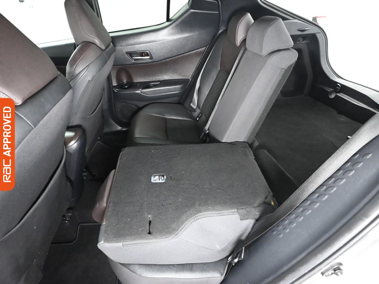 Used Toyota C-HR 2018 for sale - 76909620: Photo 24