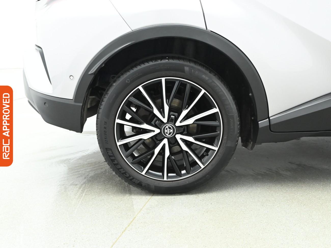 Used Toyota C-HR 2018 for sale - 76909620: Photo 26