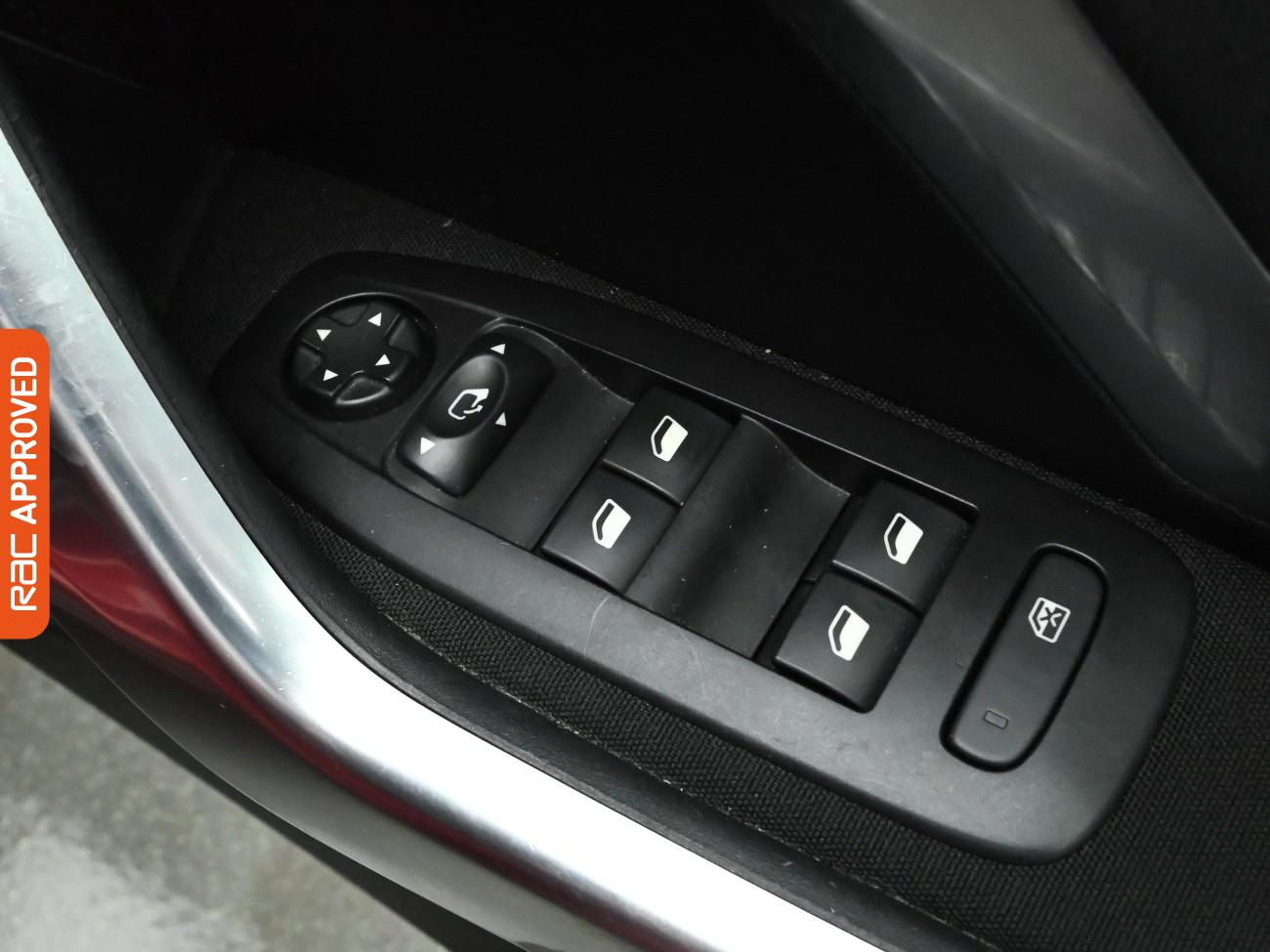 Used Peugeot 2008 2019 for sale - 77000801: Photo 29