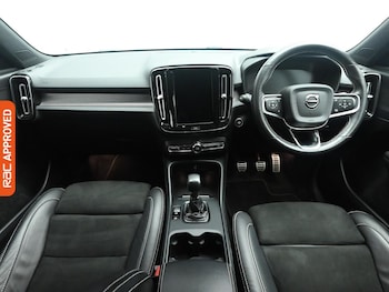 Used Volvo XC40 2021 for sale - 76739608: Photo