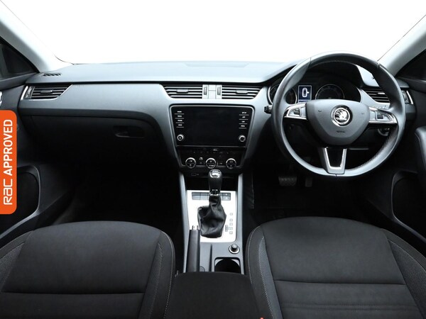 Used Skoda Octavia 2019 for sale - 76113717: Photo 2