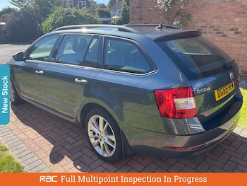 Used Skoda Octavia 2019 for sale - 76113717: Photo 2