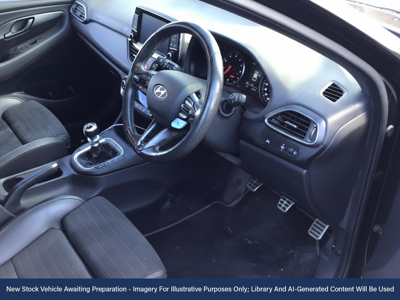 Used Hyundai i30 2018 for sale - 76541007: Photo 3