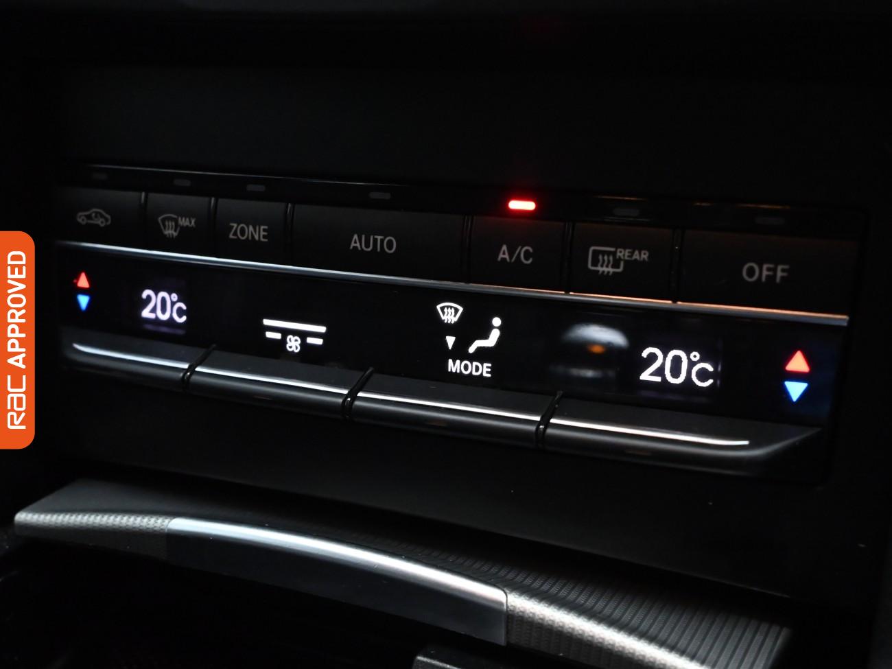 Used Mercedes-Benz E Class 2016 for sale - 76438884: Photo 22