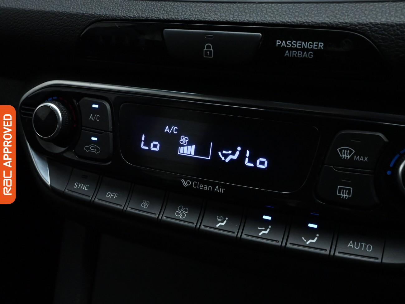 Used Hyundai i30 2018 for sale - 76036815: Photo 18