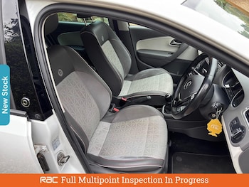 Used Volkswagen Polo 2017 for sale - 76206911: Photo 3