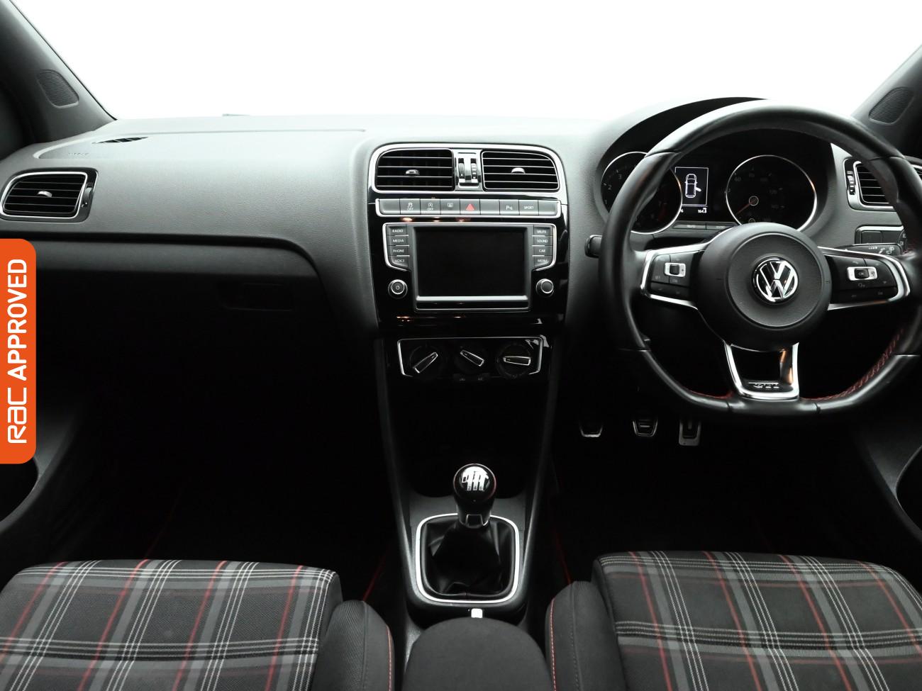 Used Volkswagen Polo 2017 for sale - 77680104: Photo 2