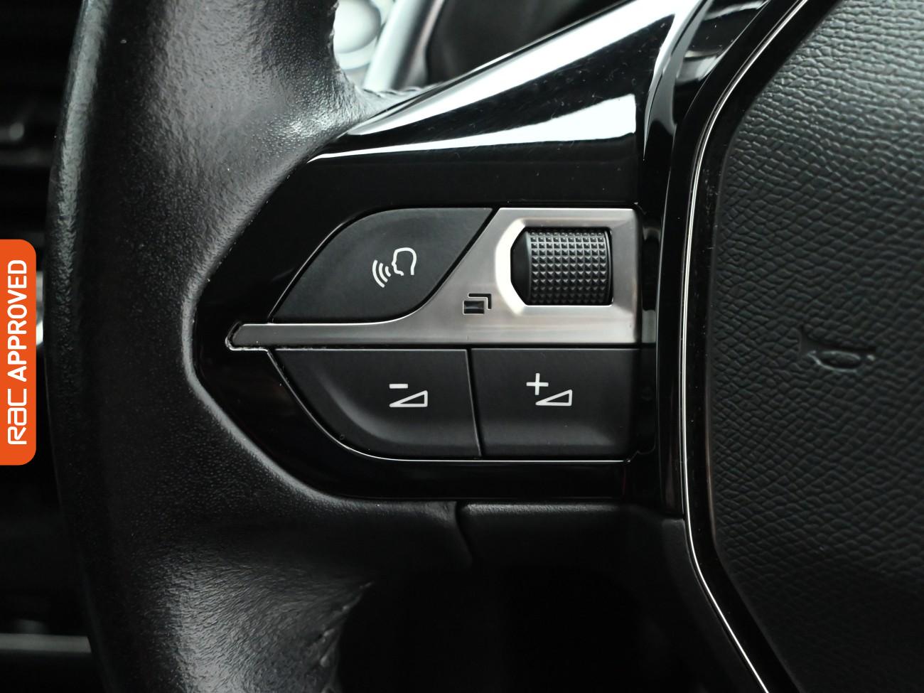 Used Peugeot 2008 2020 for sale - 76820107: Photo 24