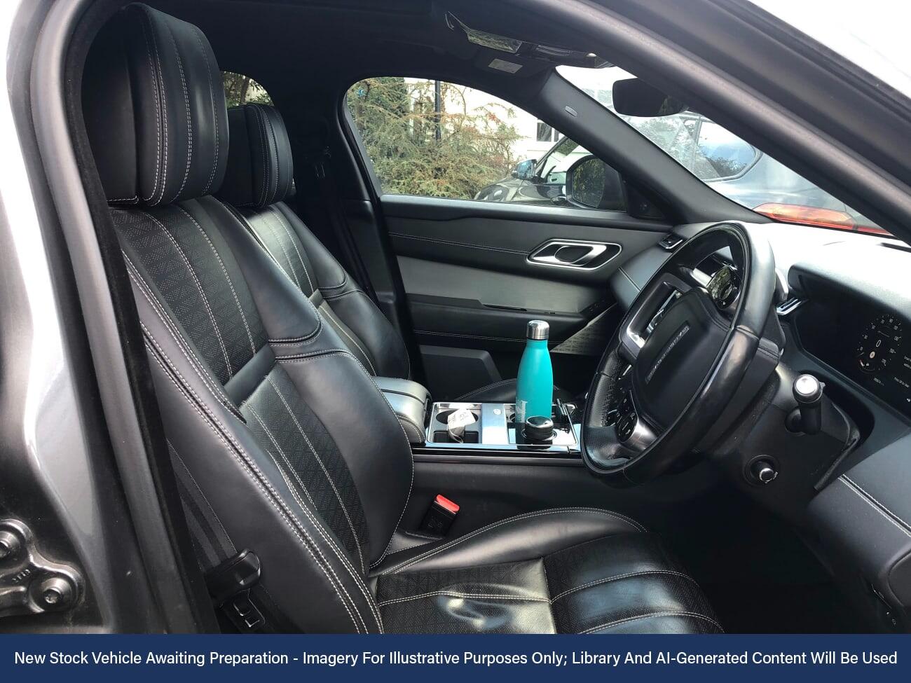 Used Land Rover Range Rover Velar 2018 for sale - 76610867: Photo 3