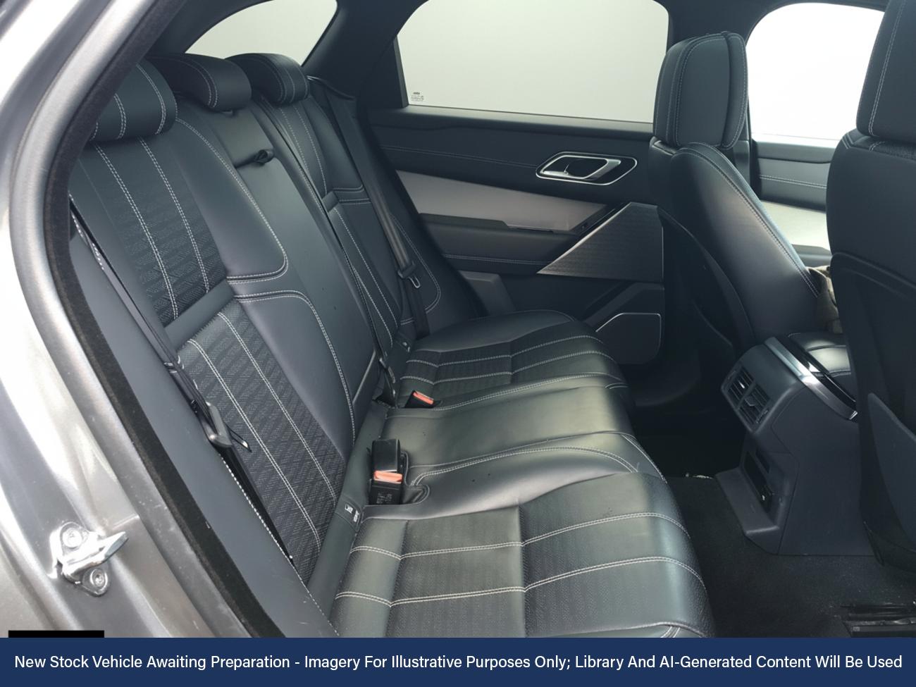 Used Land Rover Range Rover Velar 2018 for sale - 76610867: Photo 4