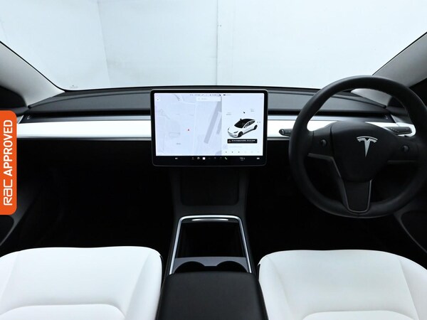 Used Tesla Model 3 2021 for sale - 76142215: Photo 2
