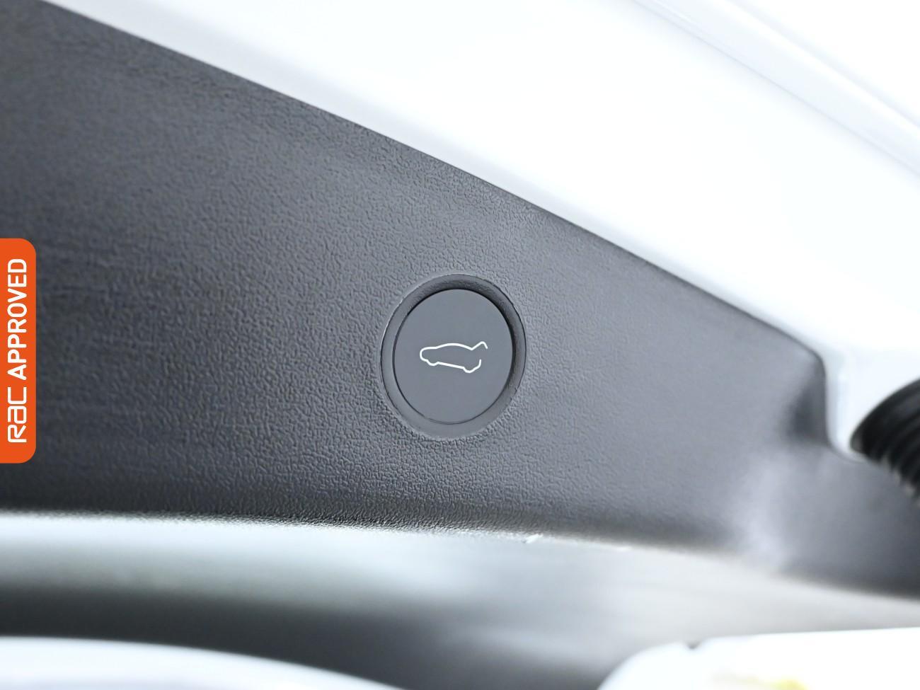 Used Tesla Model 3 2021 for sale - 76685758: Photo 18