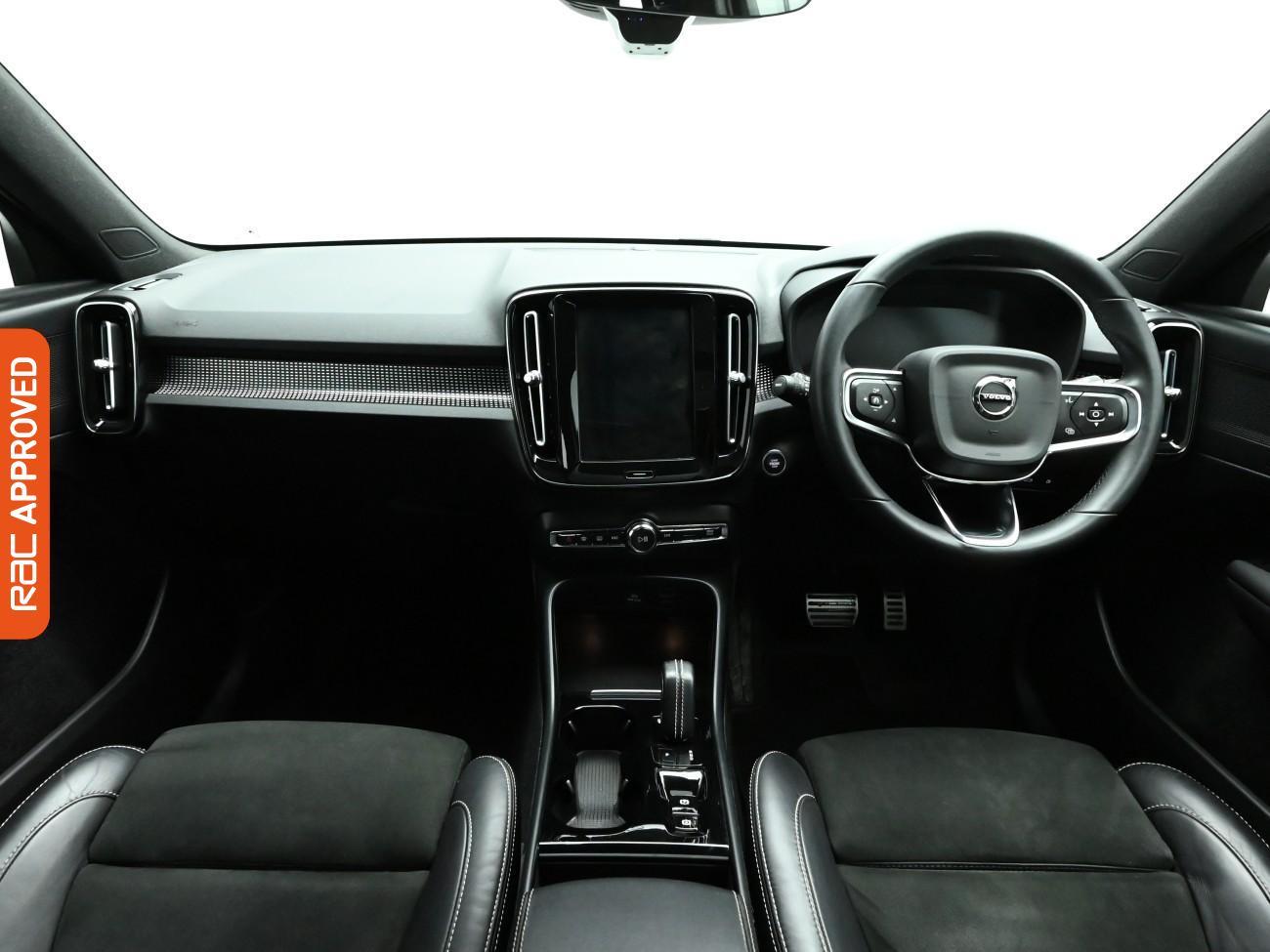 Used Volvo XC40 2021 for sale - 77138890: Photo 2