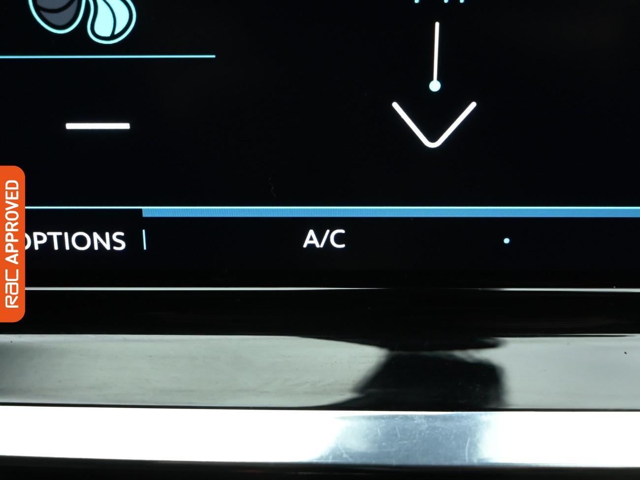 Used Peugeot E-2008 2021 for sale - 76723914: Photo 18