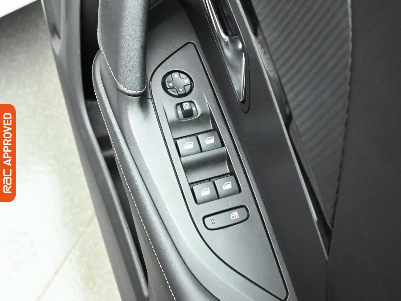 Used Peugeot E-2008 2021 for sale - 76723914: Photo 29