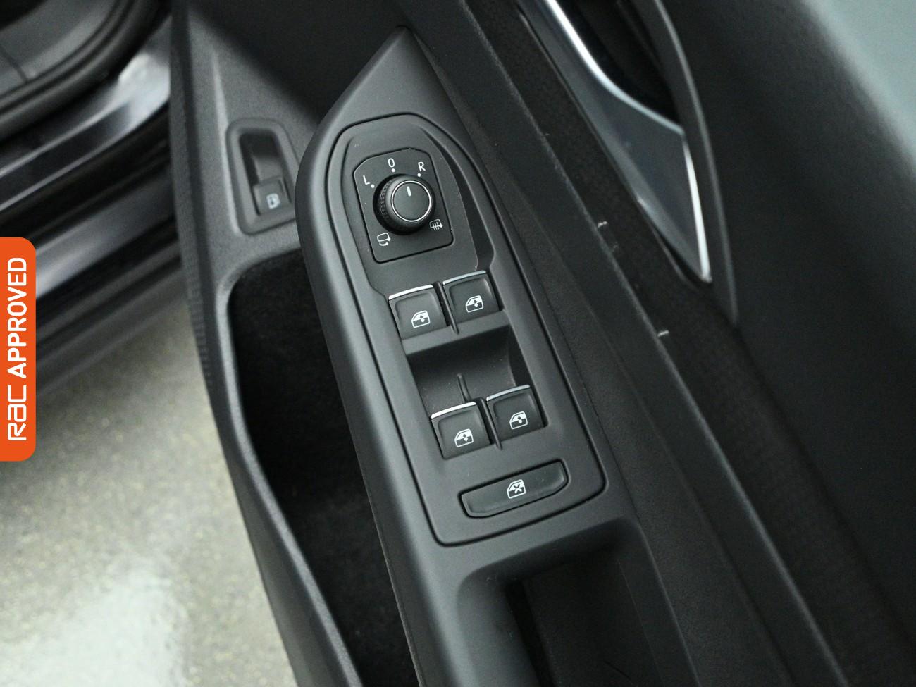 Used Volkswagen Golf 2023 for sale - 77872525: Photo 23