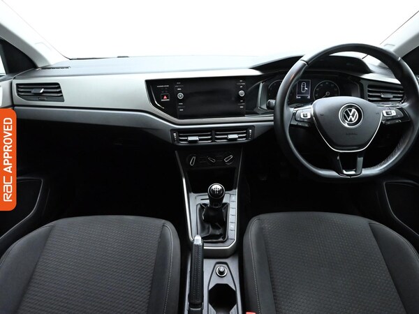Used Volkswagen Polo 2021 for sale - 76230731: Photo 2
