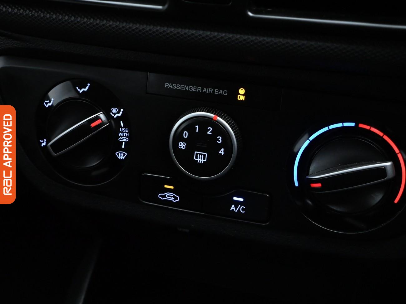 Used Hyundai i10 2022 for sale - 76311000: Photo 15