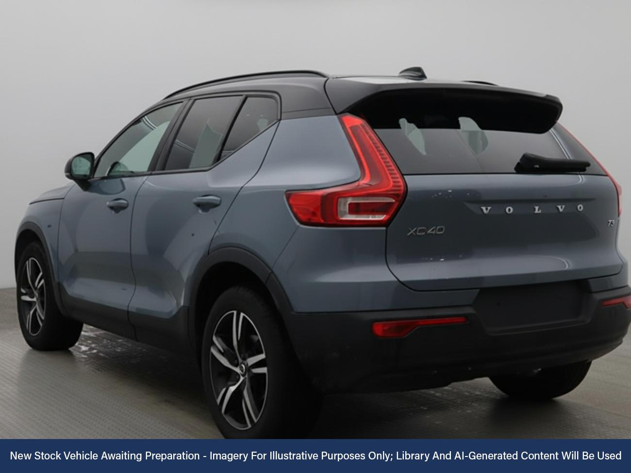 Used Volvo XC40 2021 for sale - 76581720: Photo 2
