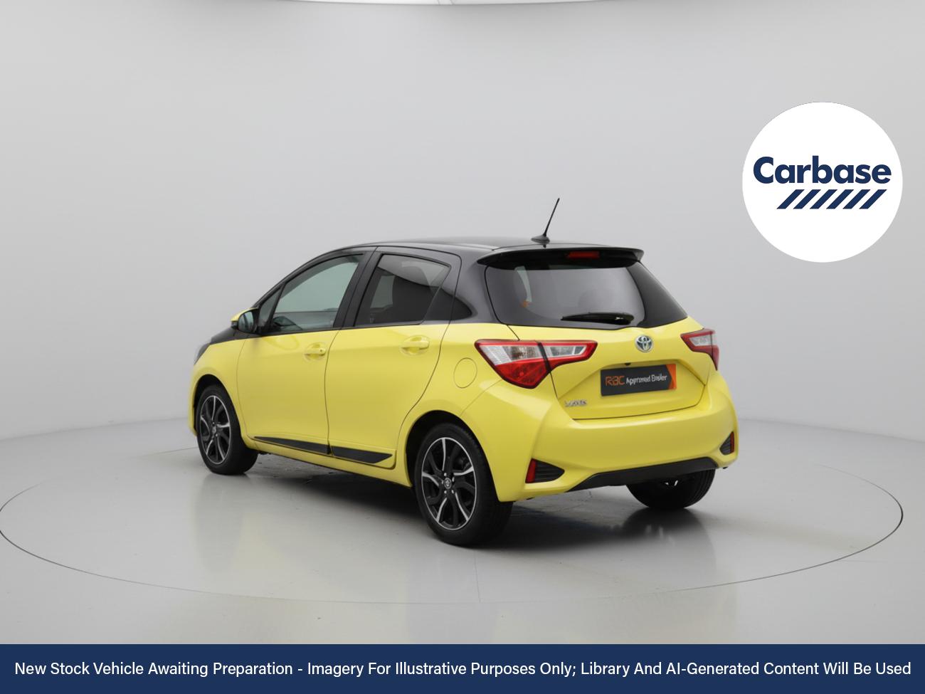 Used Toyota Yaris 2018 for sale - 76878306: Photo 2