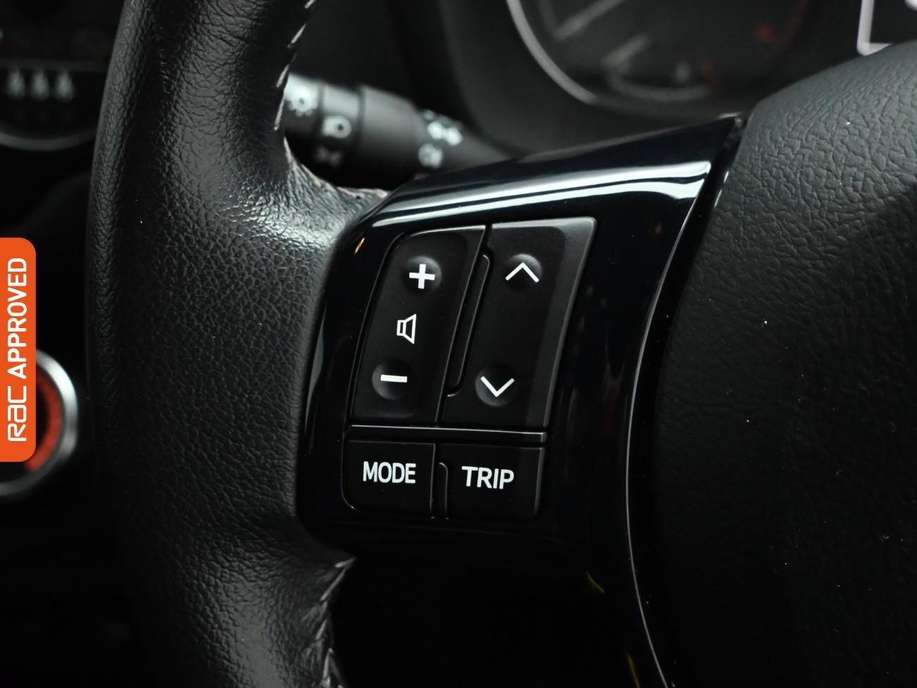 Used Toyota Yaris 2018 for sale - 76878306: Photo 24