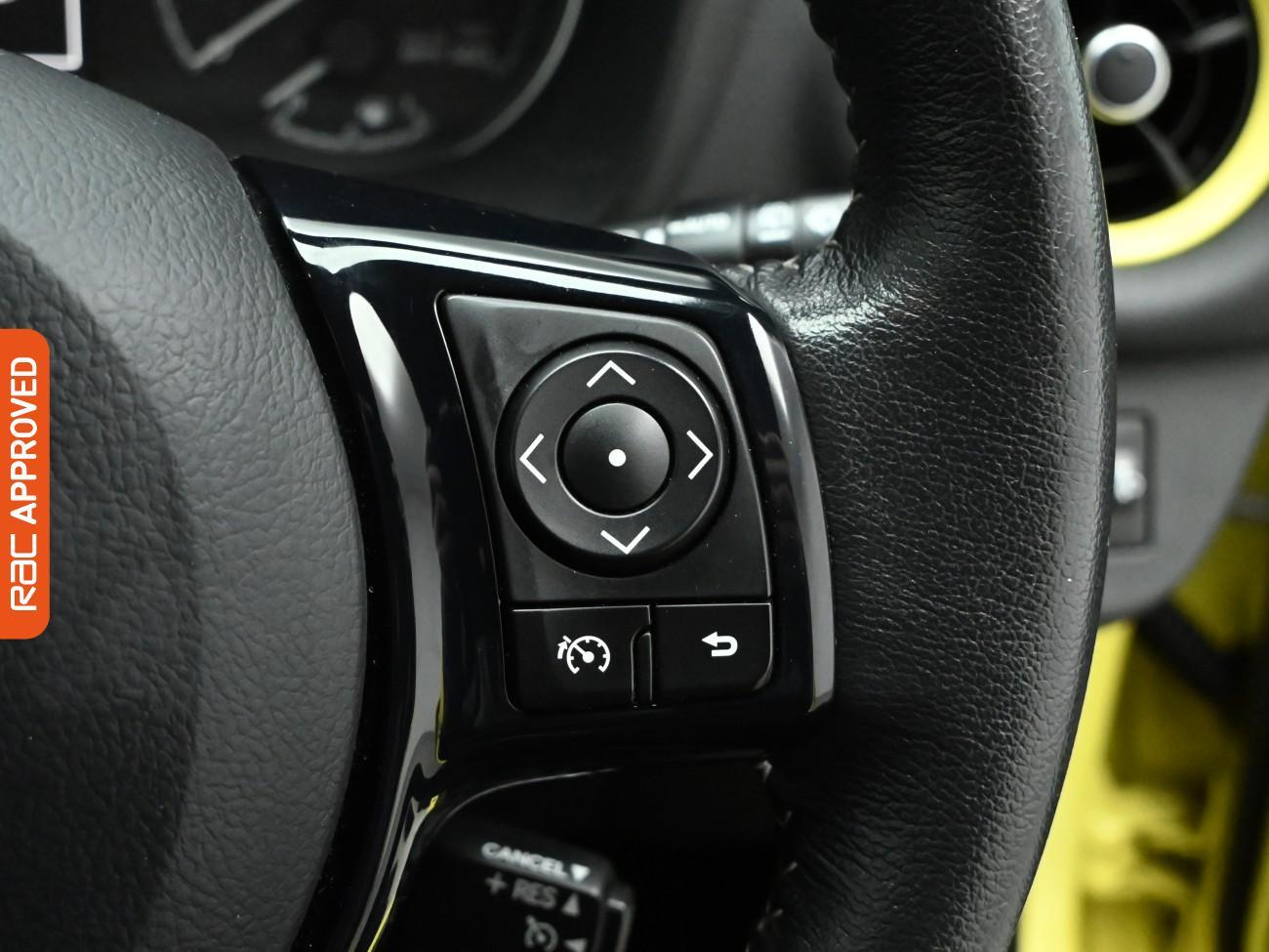 Used Toyota Yaris 2018 for sale - 76878306: Photo 25