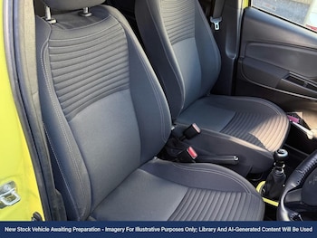 Used Toyota Yaris 2018 for sale - 76878306: Photo