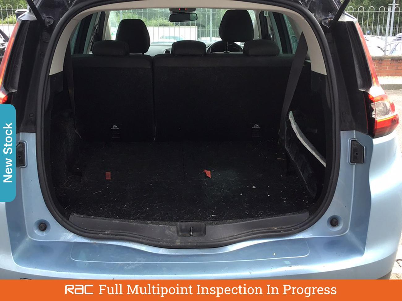 Used Renault Grand Scenic 2019 for sale - 76576209: Photo 6