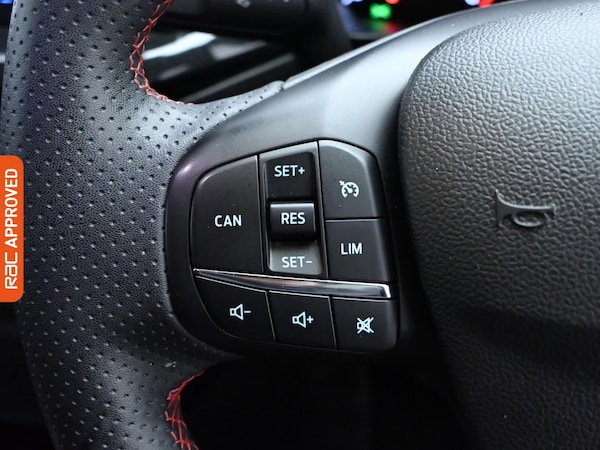 Used Ford Focus 2022 for sale - 76230695: Photo 19