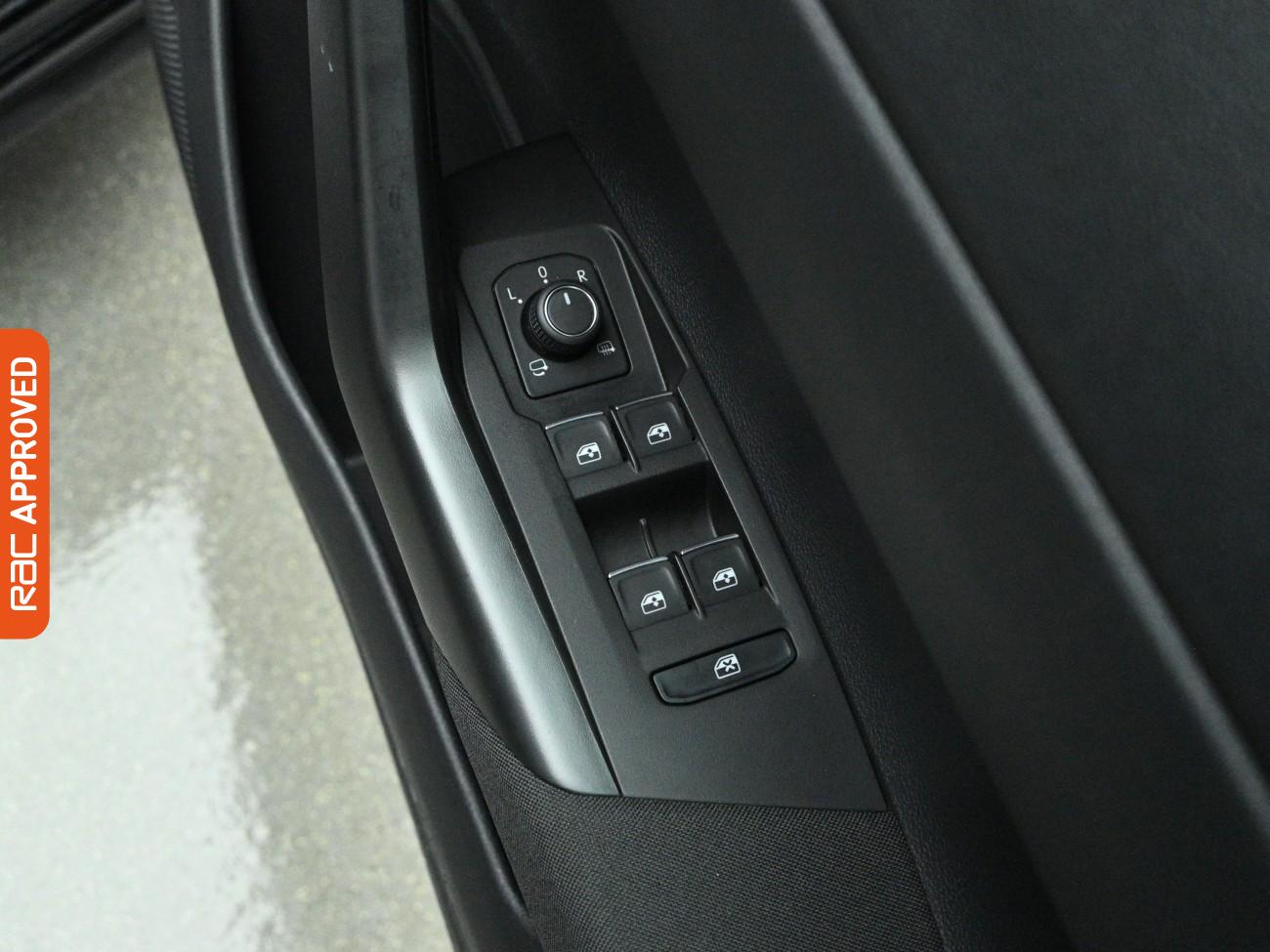 Used Volkswagen Polo 2023 for sale - 77692302: Photo 23