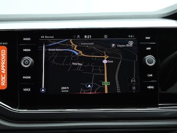 Used Volkswagen Polo 2023 for sale - 77692302: Photo