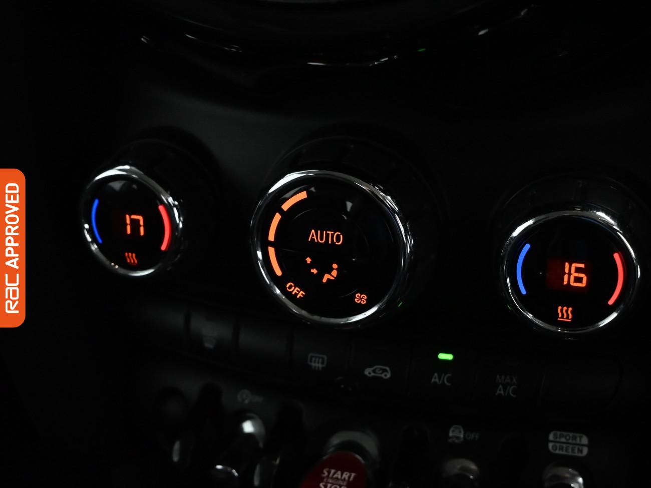 Used MINI Hatch 2018 for sale - 76641869: Photo 15