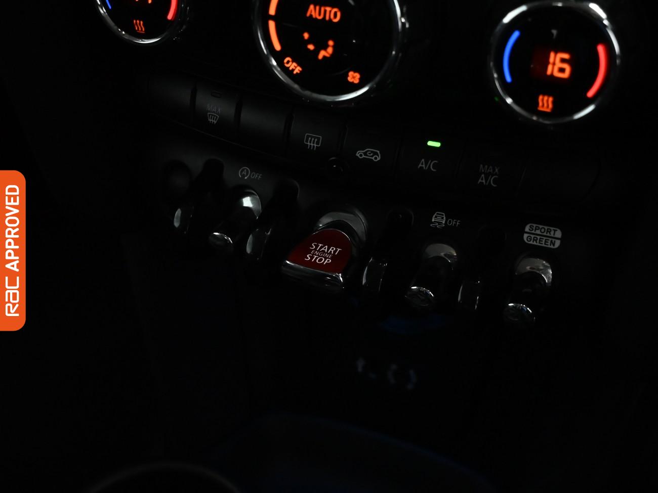 Used MINI Hatch 2018 for sale - 76641869: Photo 17