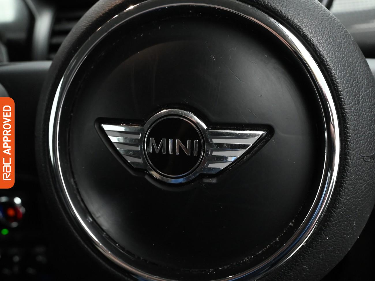 Used MINI Hatch 2018 for sale - 76641869: Photo 21