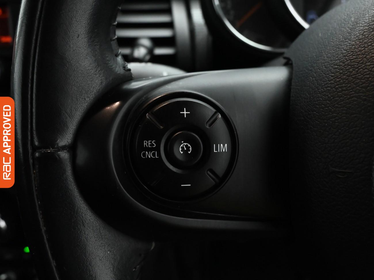 Used MINI Hatch 2018 for sale - 76641869: Photo 22