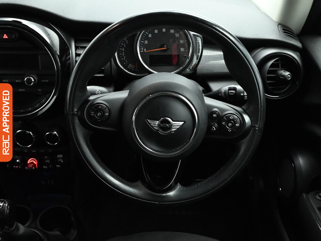 Used MINI Hatch 2018 for sale - 76641869: Photo 9