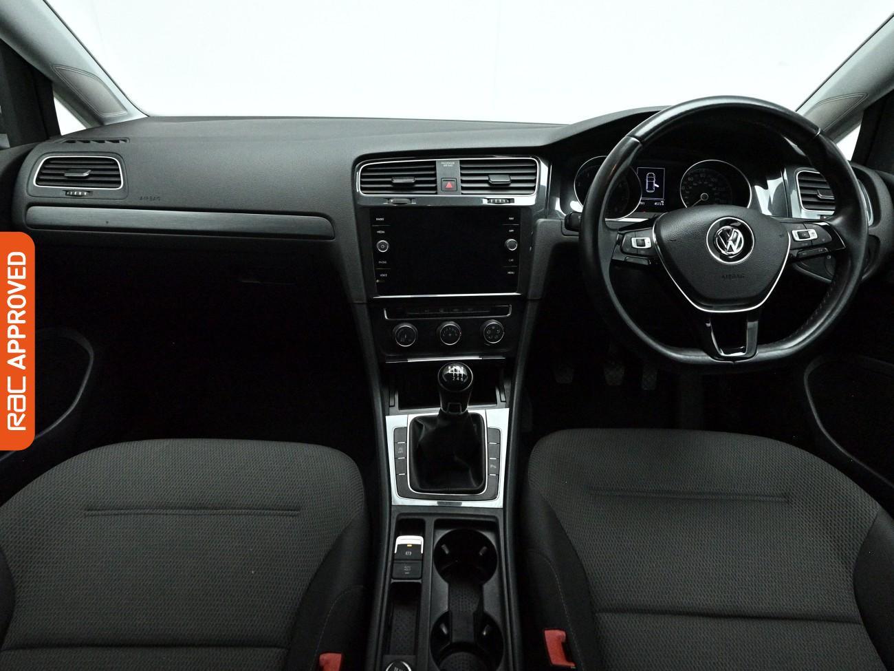 Used Volkswagen Golf 2019 for sale - 77963554: Photo 2