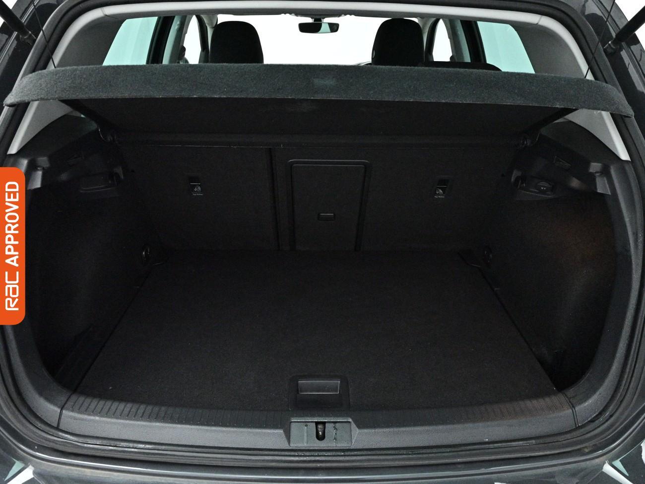 Used Volkswagen Golf 2019 for sale - 77963554: Photo 24