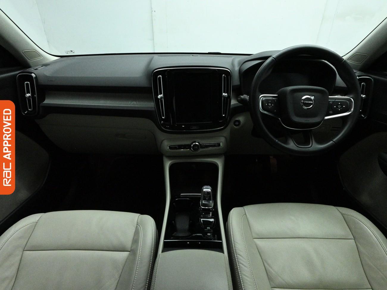 Used Volvo XC40 2022 for sale - 77747696: Photo 2