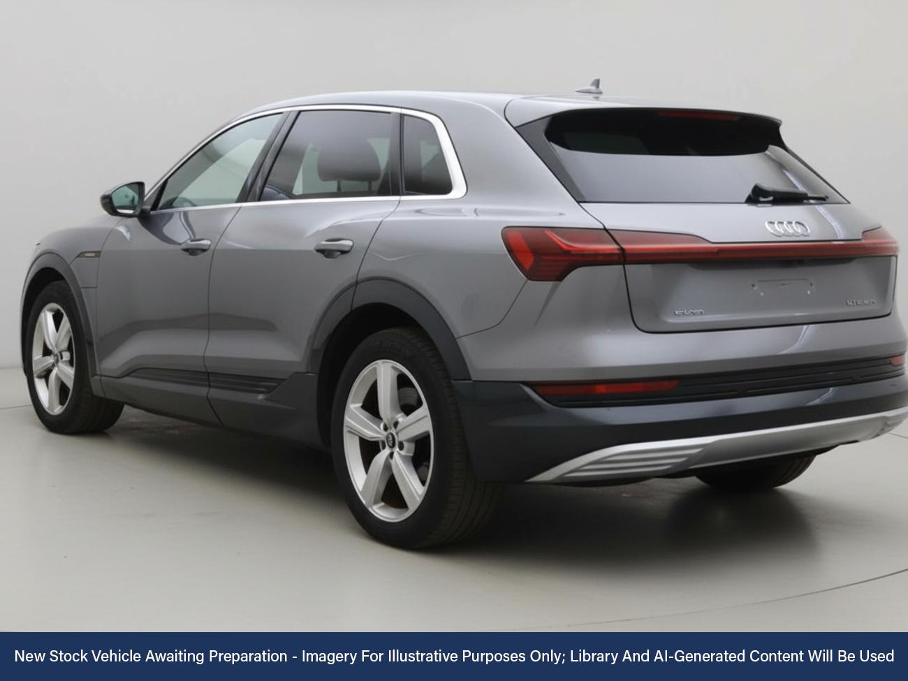 Used Audi e-tron 2020 for sale - 76650575: Photo 2