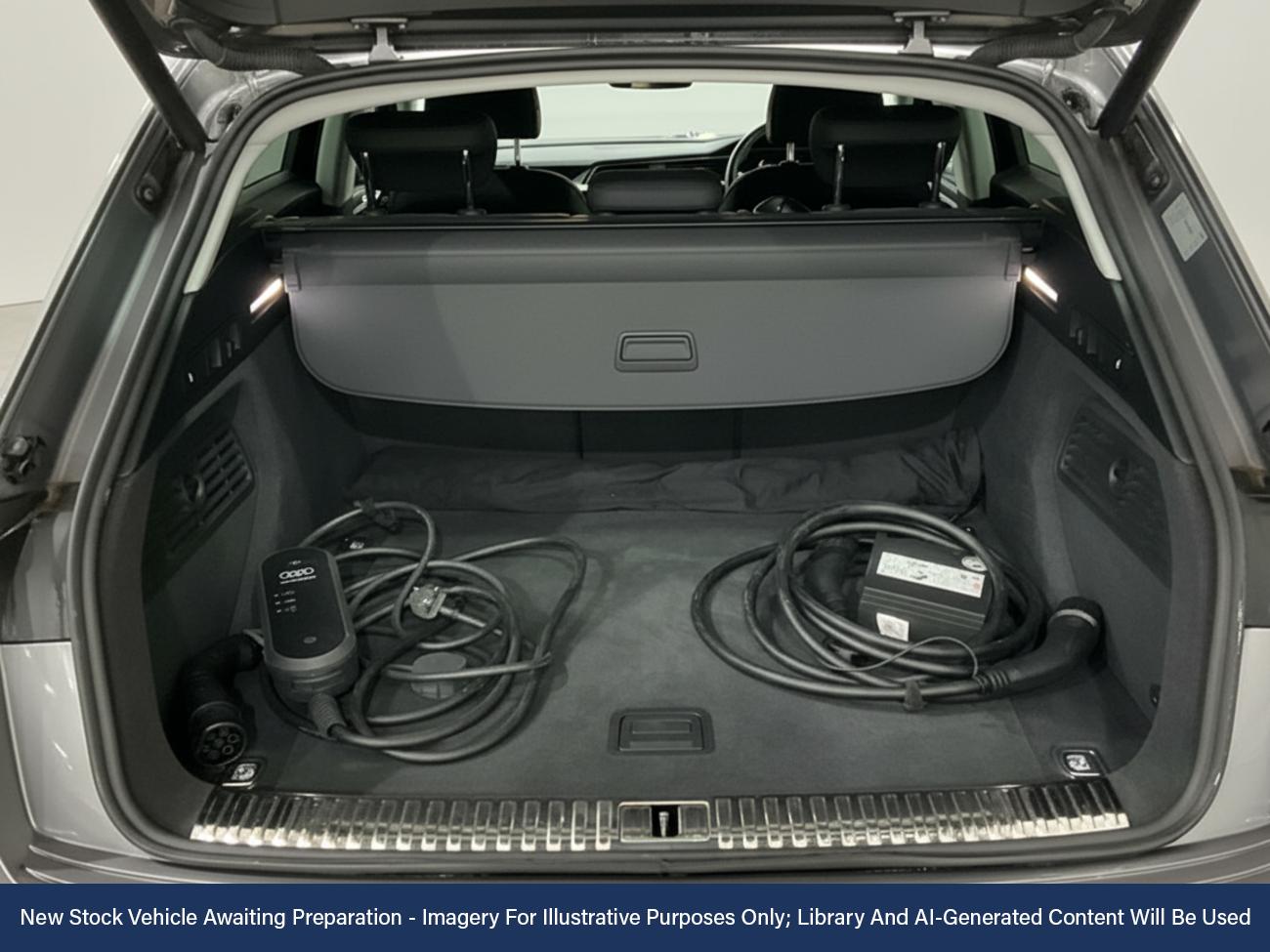 Used Audi e-tron 2020 for sale - 76650575: Photo 7