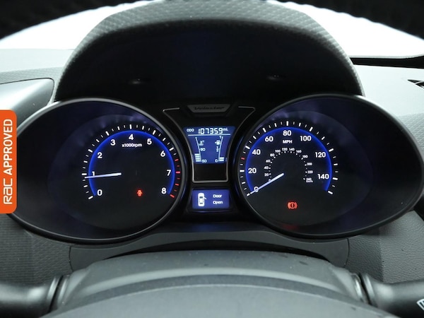 Used Hyundai Veloster 2013 for sale - 76182152: Photo 11
