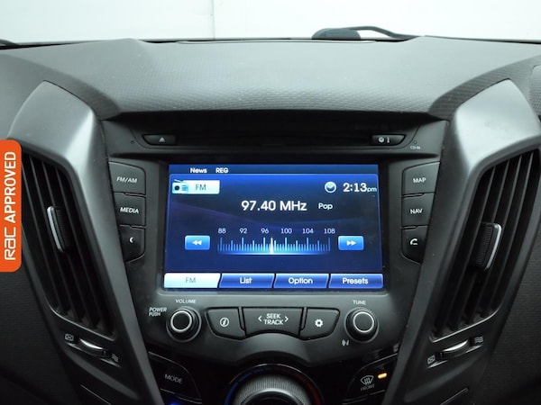 Used Hyundai Veloster 2013 for sale - 76182152: Photo 14