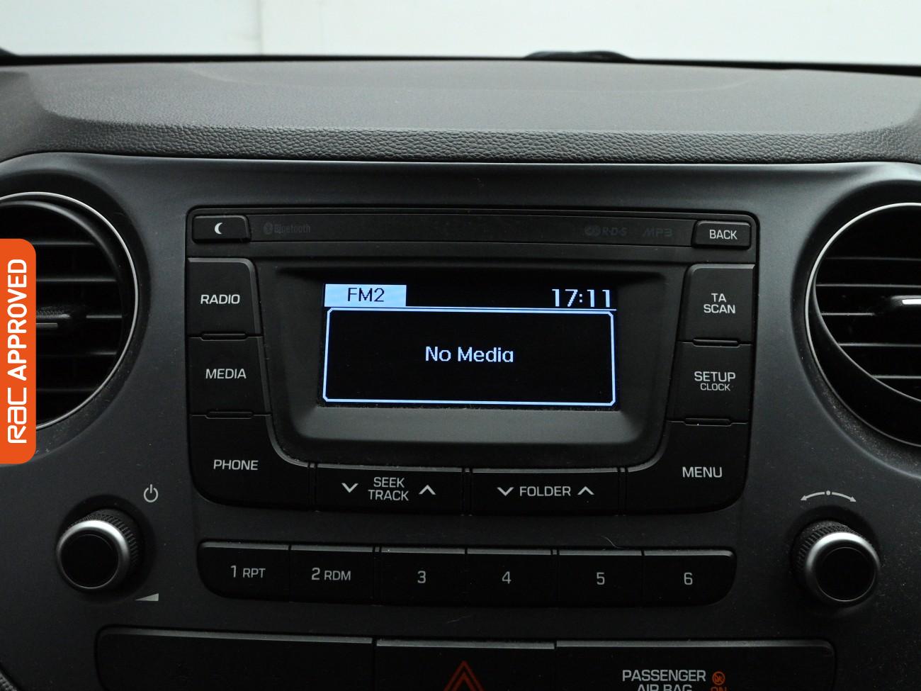 Used Hyundai i10 2020 for sale - 77879209: Photo 17