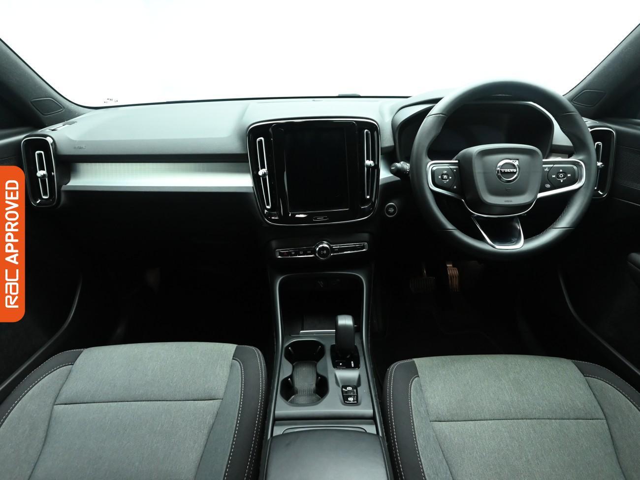 Used Volvo XC40 2022 for sale - 76453419: Photo 2